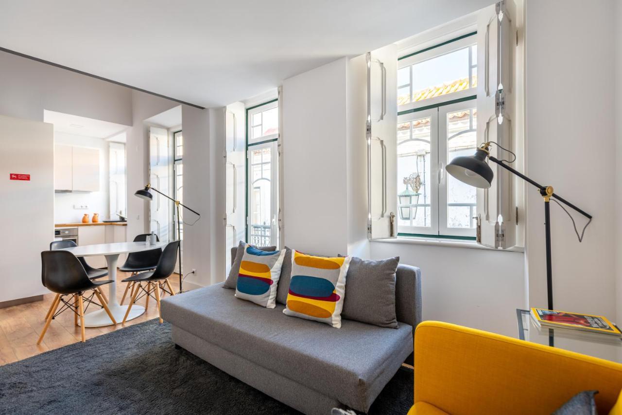 Villa Graca -Hostels And Apartments Santarém エクステリア 写真