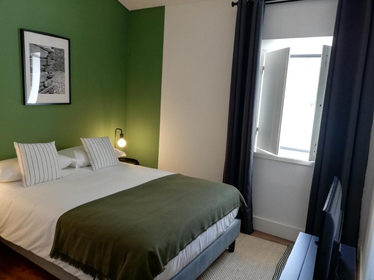 Villa Graca -Hostels And Apartments Santarém エクステリア 写真