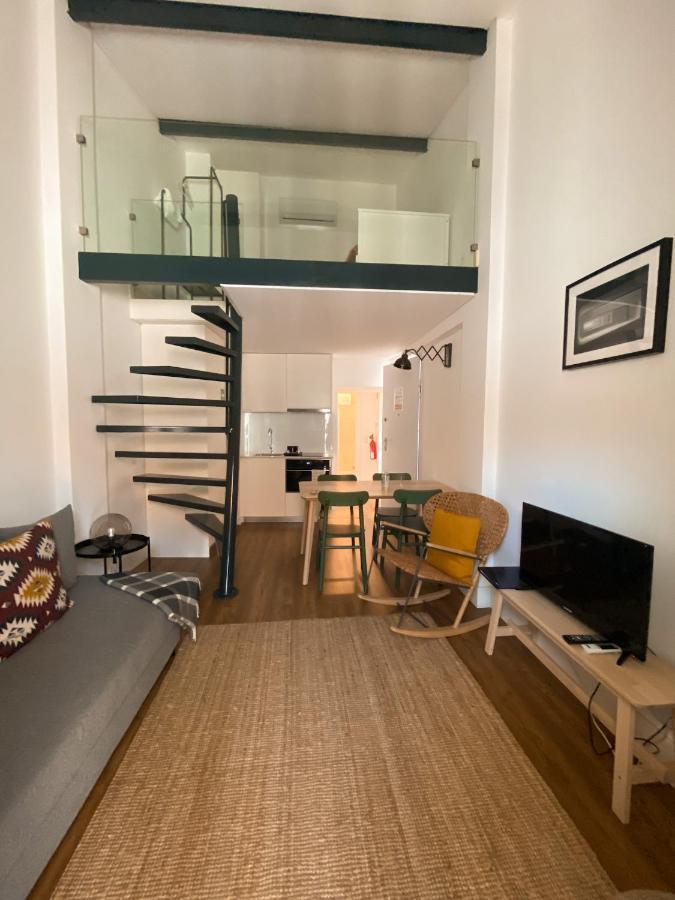 Villa Graca -Hostels And Apartments Santarém エクステリア 写真