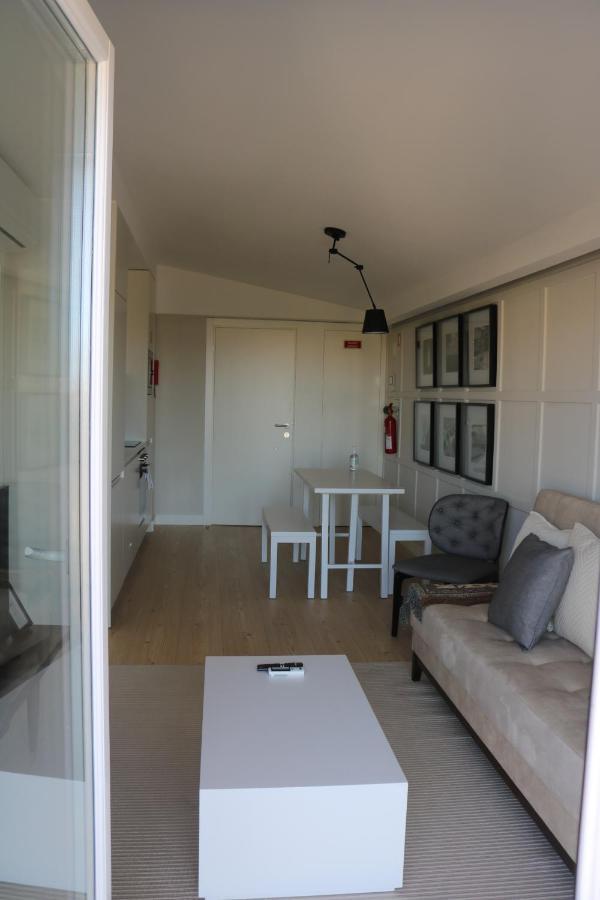 Villa Graca -Hostels And Apartments Santarém エクステリア 写真