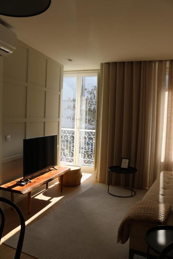 Villa Graca -Hostels And Apartments Santarém エクステリア 写真