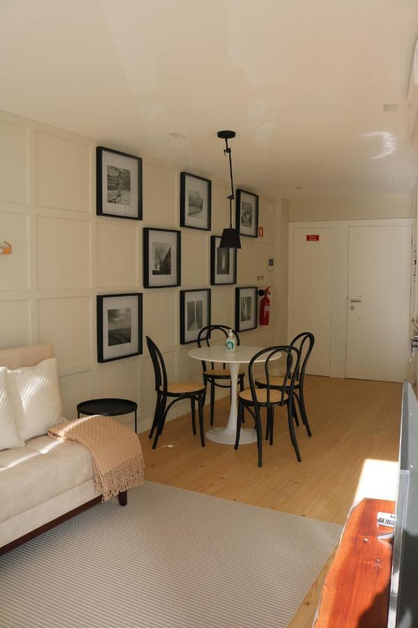 Villa Graca -Hostels And Apartments Santarém エクステリア 写真